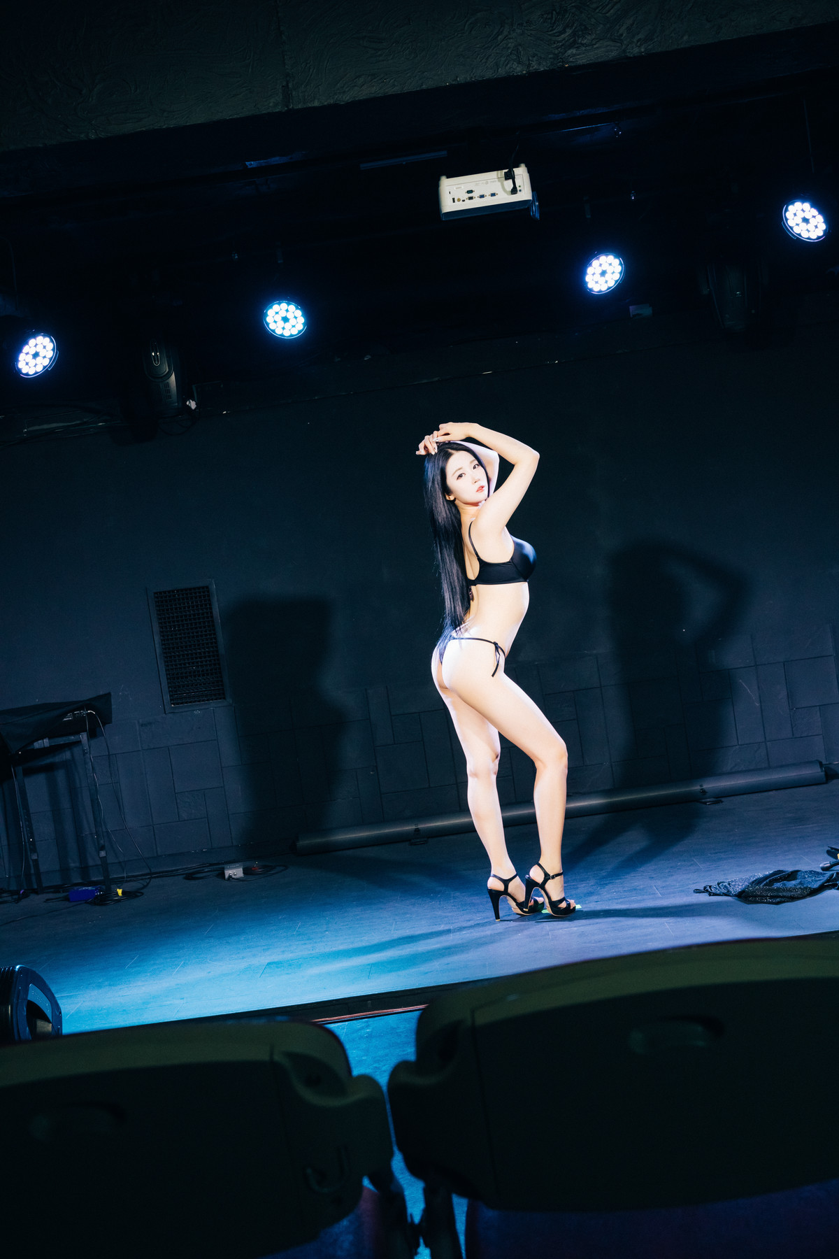 Jeong Bomi 정보미, [Loozy] Covert Stage Set.02 [43P]