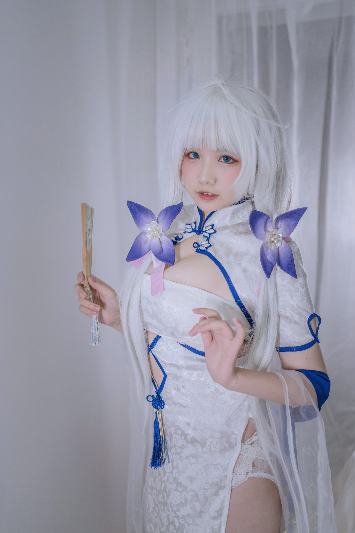 Cosplay 阿半今天很开心 光辉四散