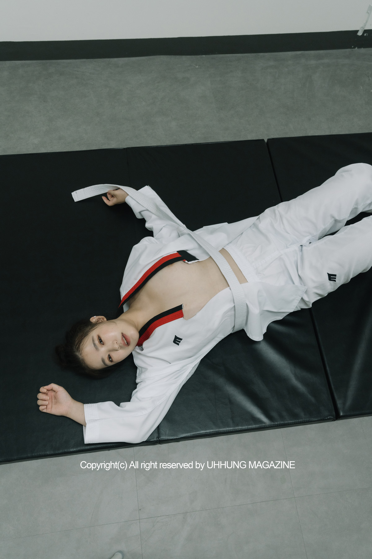 Jenn 젠, UHHUNG Magazine Vol.01 Taekwondo Set.03