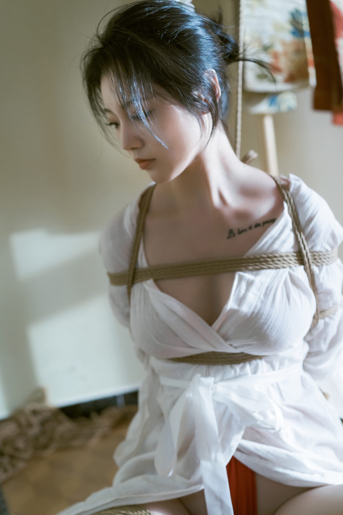 Coser@桃良阿宅 – 紧缚