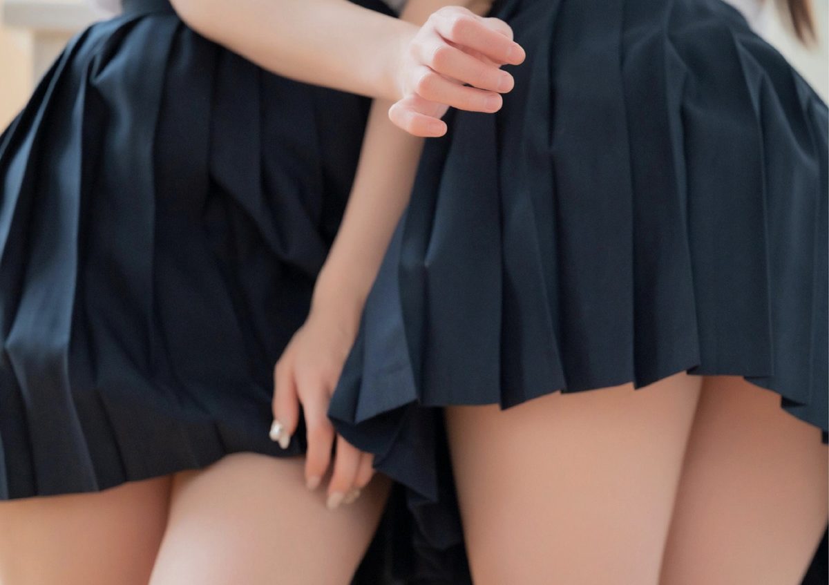 スカートを約100回めくれる本 Vol.27 水那しおね 芽衣 Part1