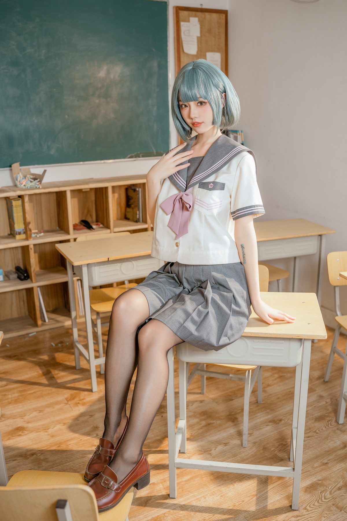 Coser@桃良阿宅 – 不良JK Part 5