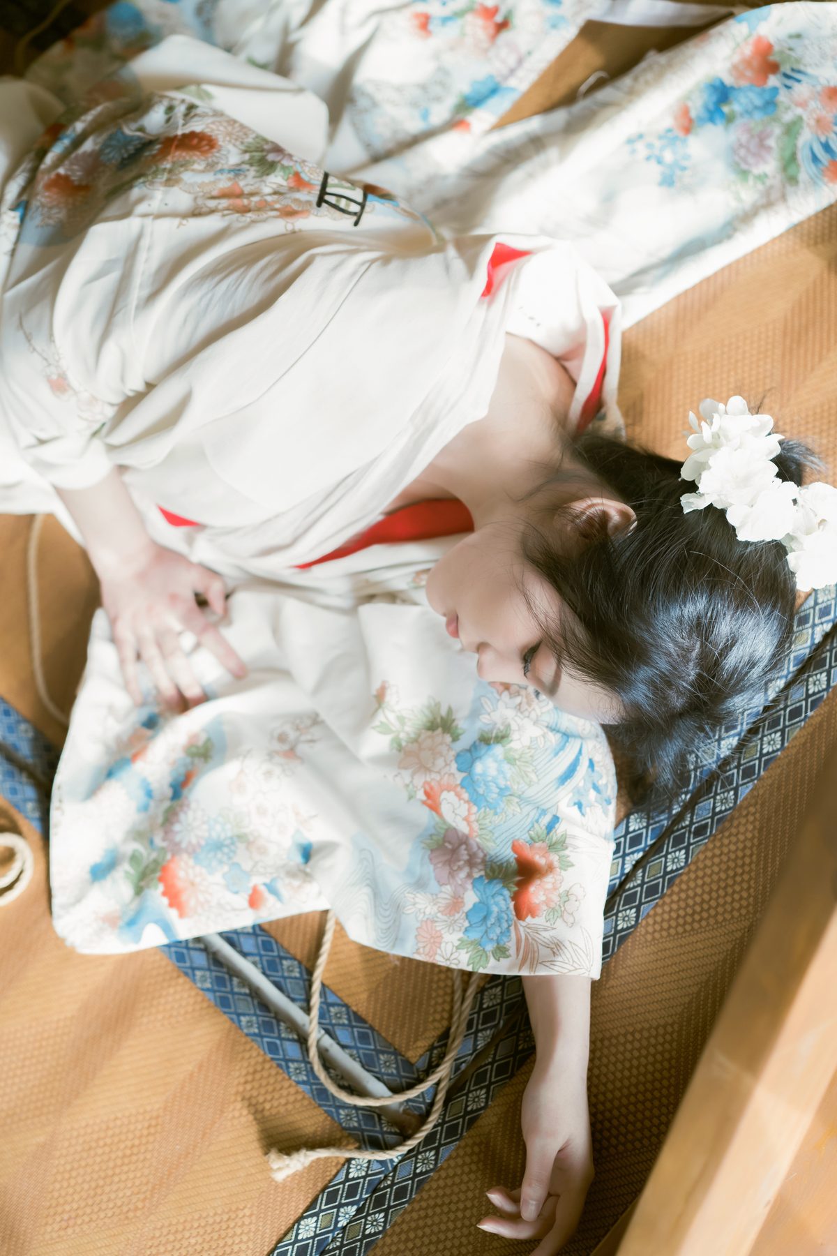 Coser@桃良阿宅 – 紧缚