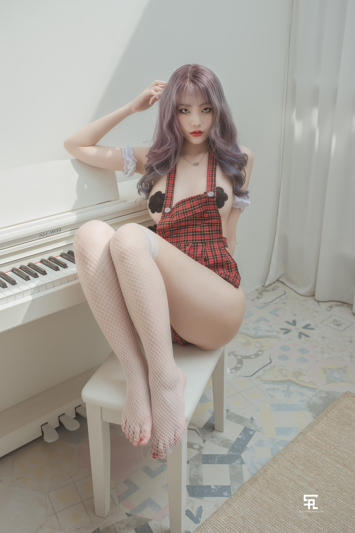 Yuna 유나, Saint PhotoLife Vol.02 Growing up Set.01