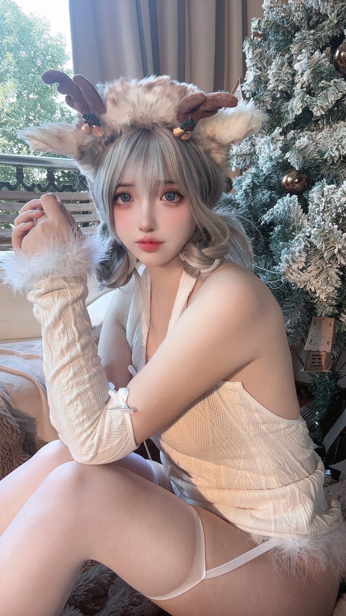 Coser@疯猫ss – 圣诞特典And白色毛衣 Part2