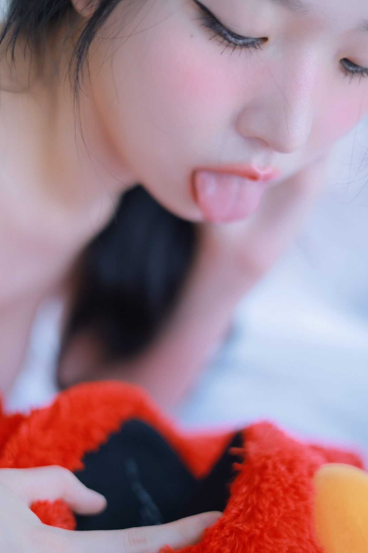 Naked – Yeon Woo 연우 Part1