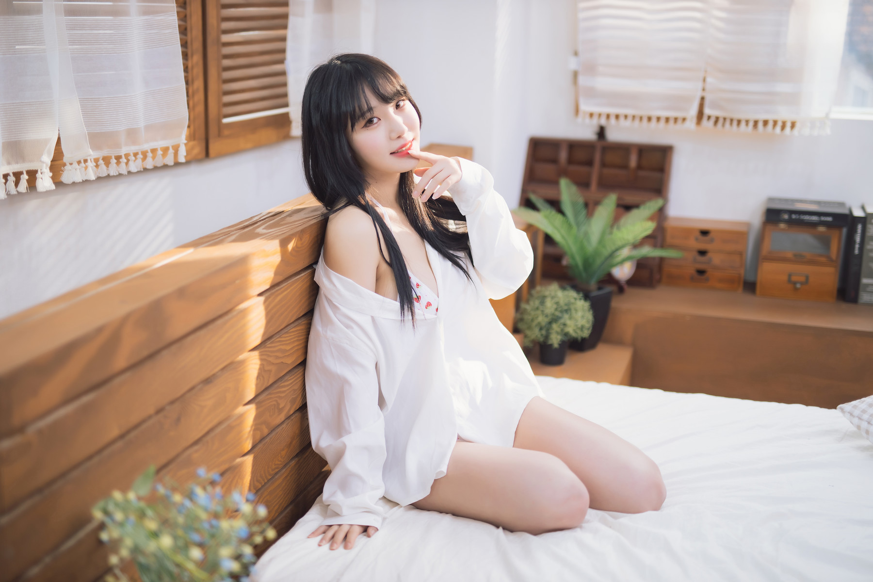 Sooflower 수련수련, Strawberry Photobook Set.01 18 Sooflower 수련수련, Strawberry Photobook Set.01