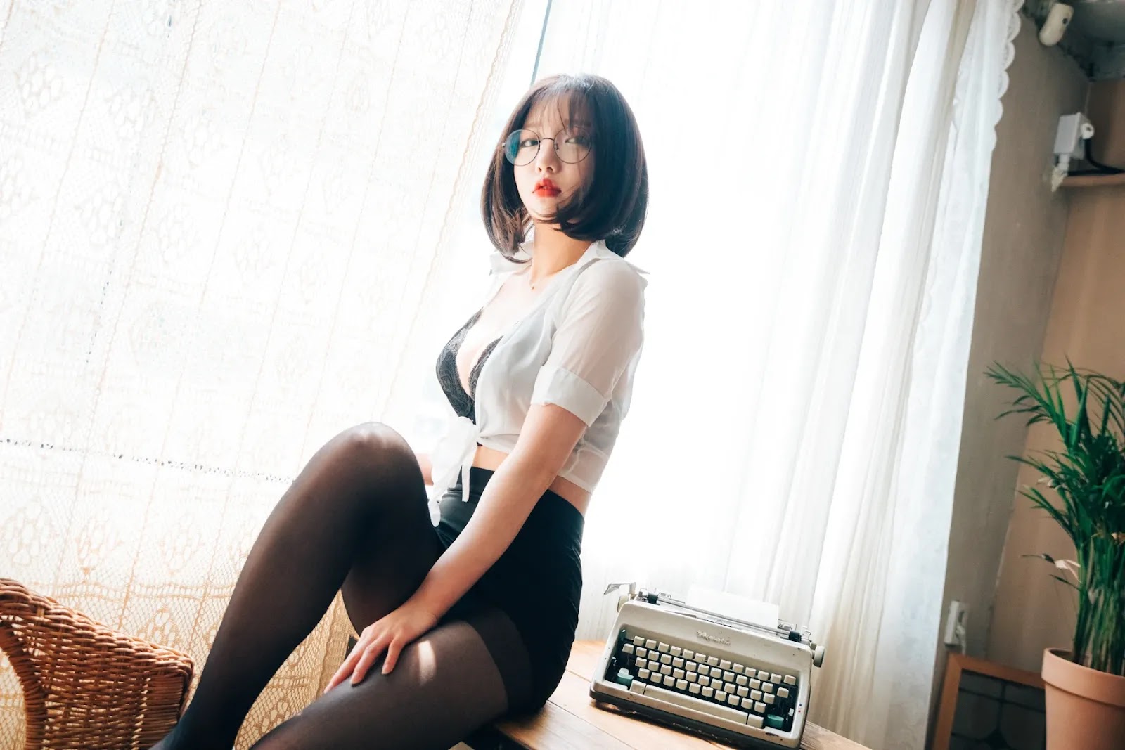 Son Yeeun 손예은, [LOOZY] Officegirl’s Vacation Vol.01