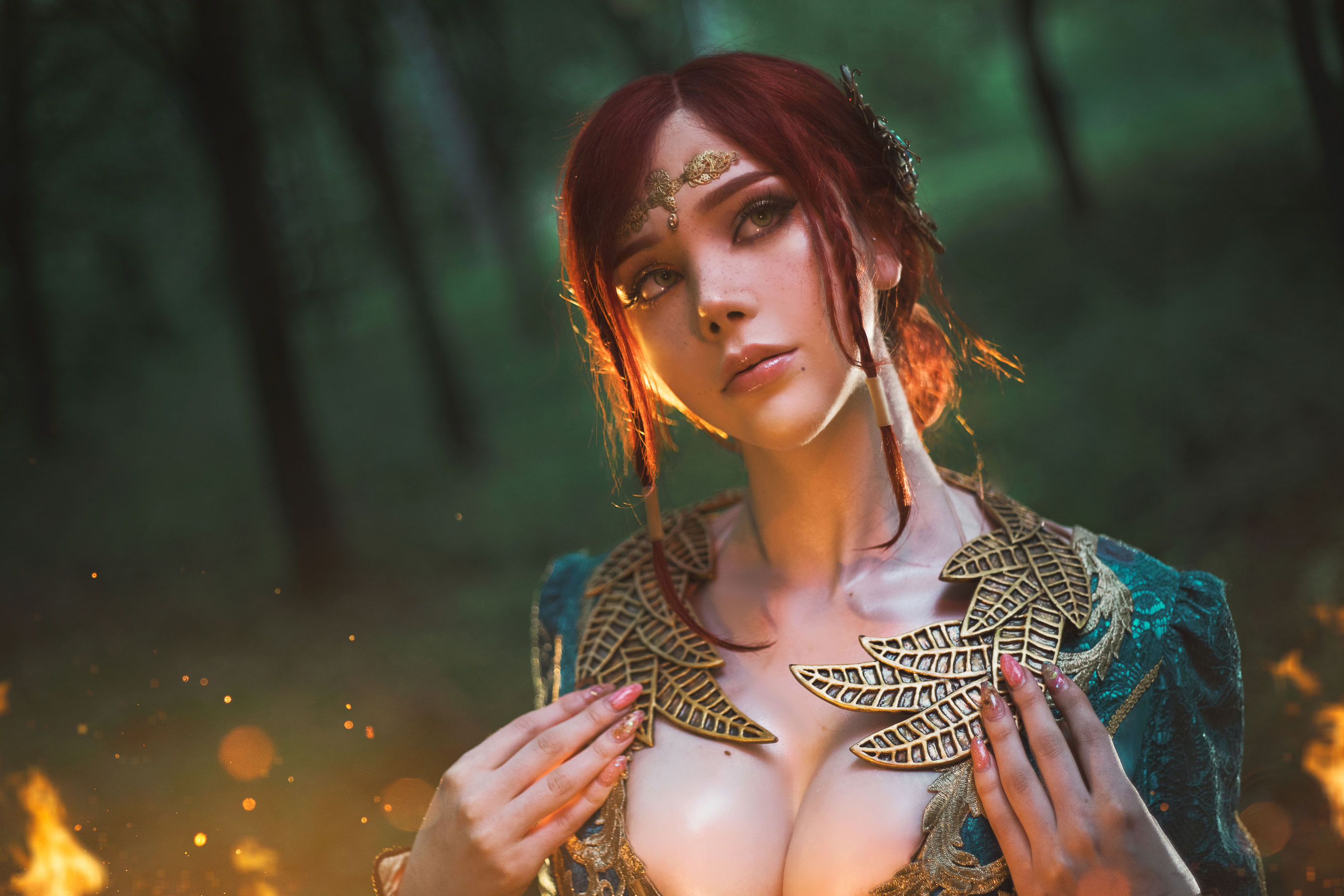 [COS福利] 国外美女SayaTheFox - Triss Merigold
