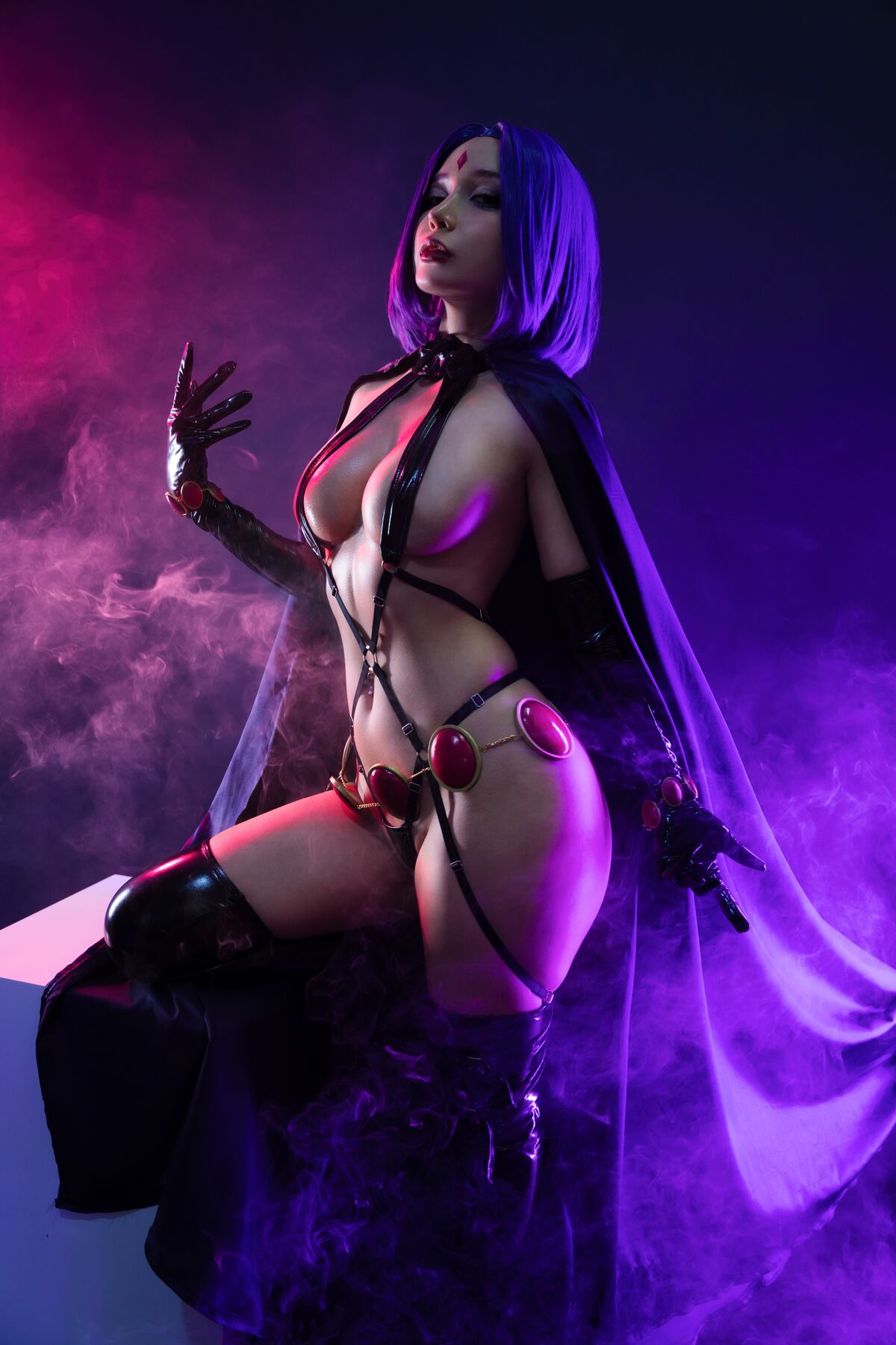 Coser@UmekoJ – Raven Latex Lingerie Part1