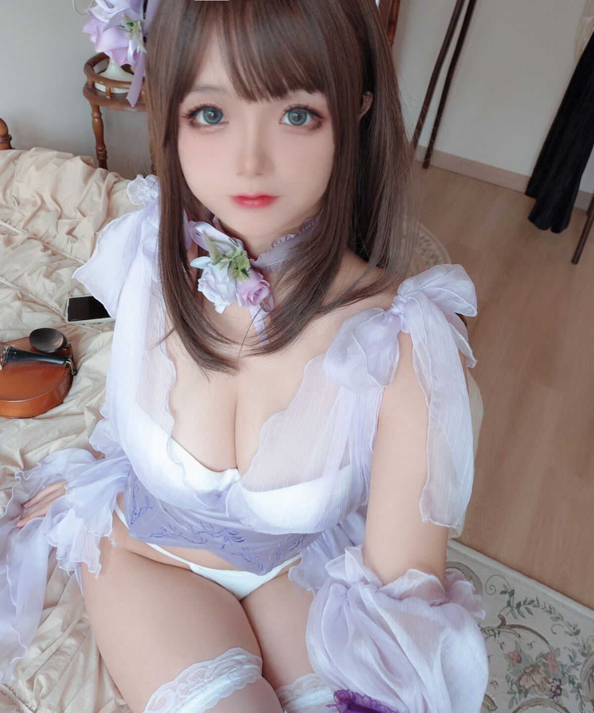 Coser@日奈娇 – 睡美人 自摄