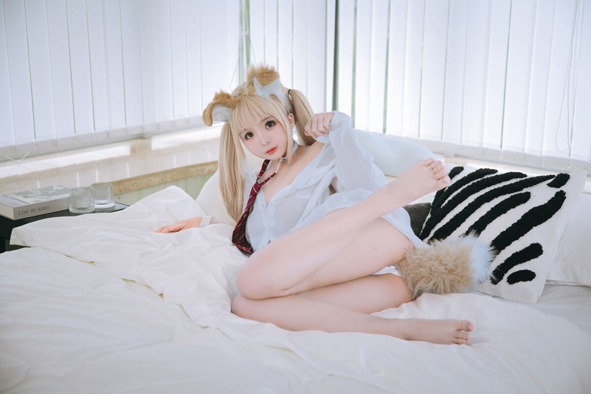 Coser@日奈娇 – 衬衫小狗 Part1