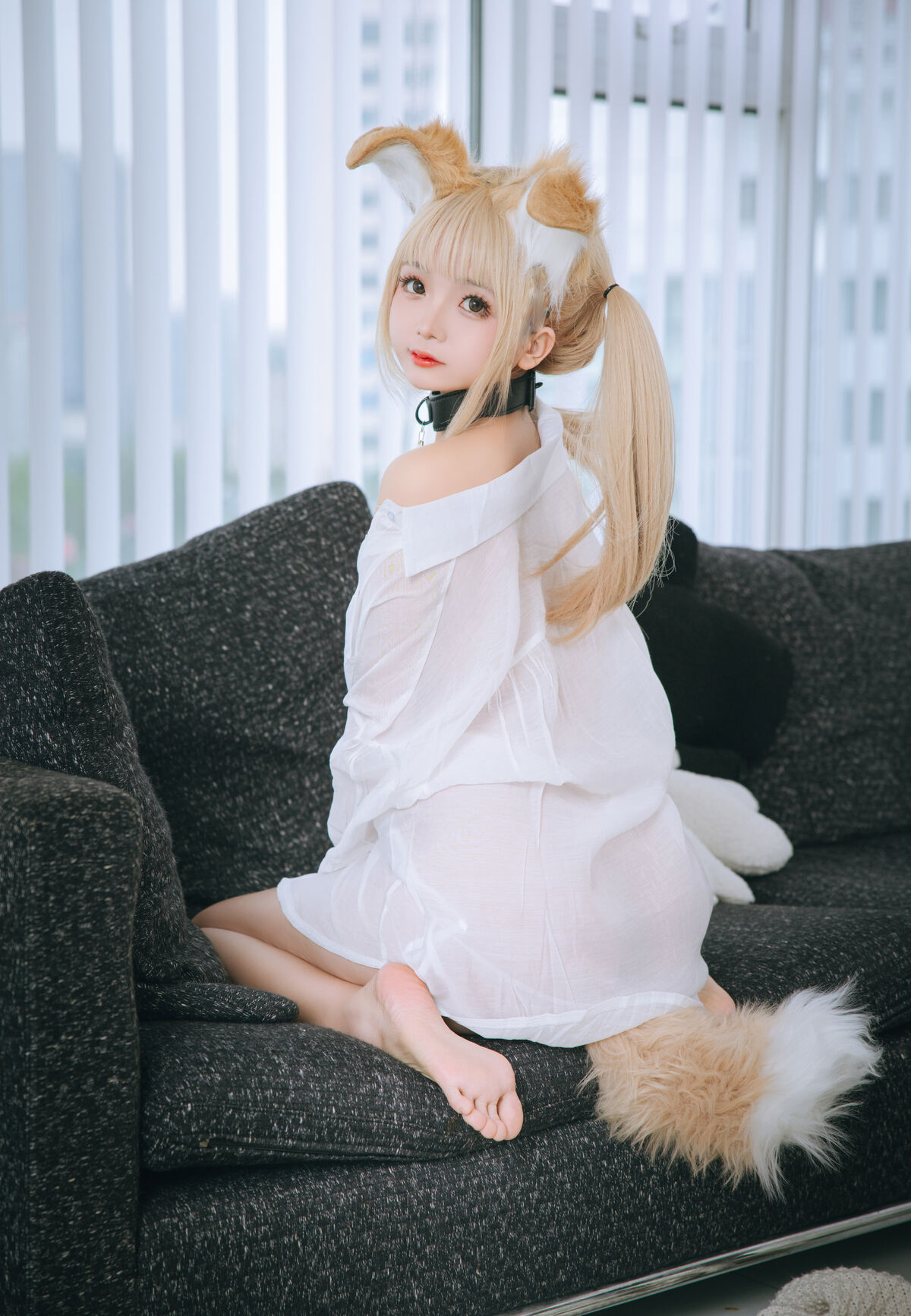 Coser@日奈娇 – 衬衫小狗 Part1