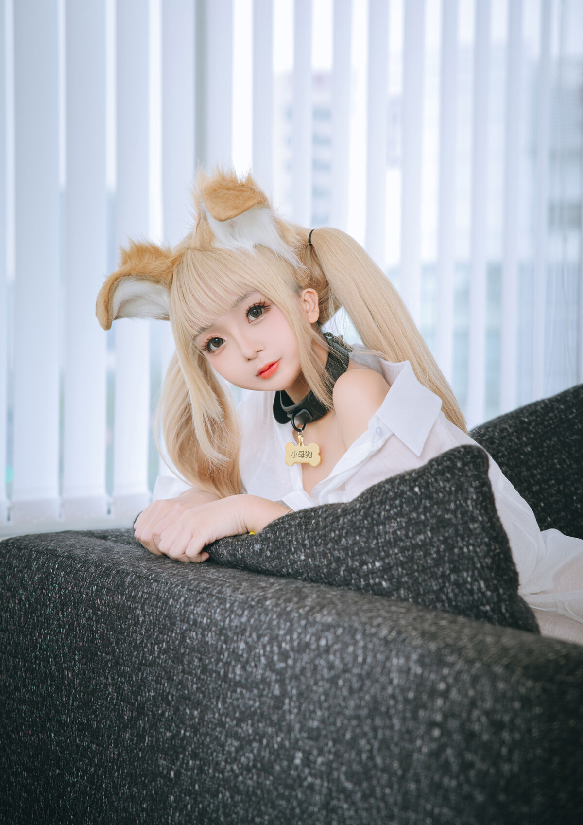 Coser@日奈娇 – 衬衫小狗 Part1