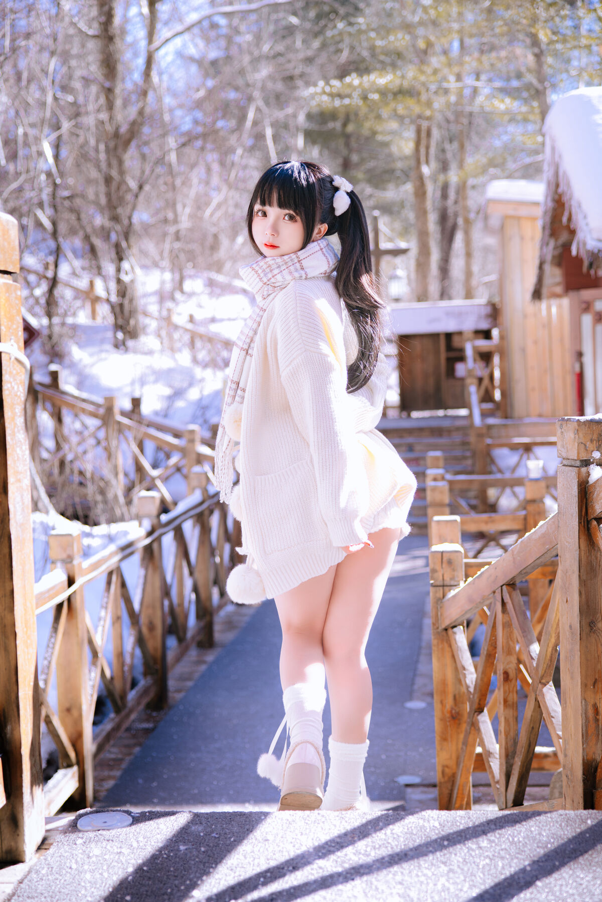 Coser@日奈娇 – 雪地少女 Part1