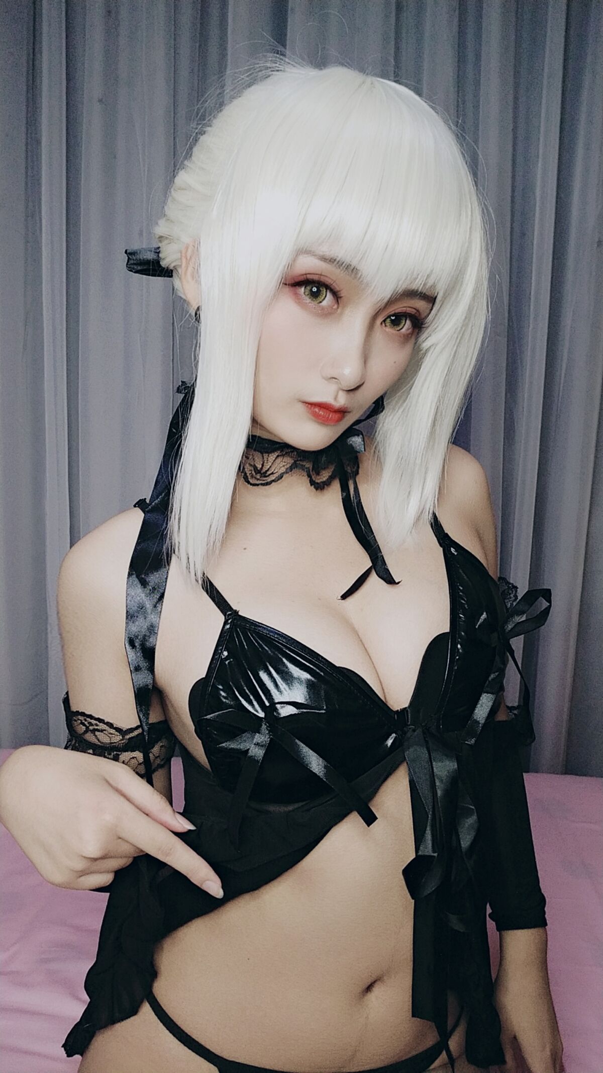 Coser@洛璃LoLiSAMA – 黑呆睡衣王座