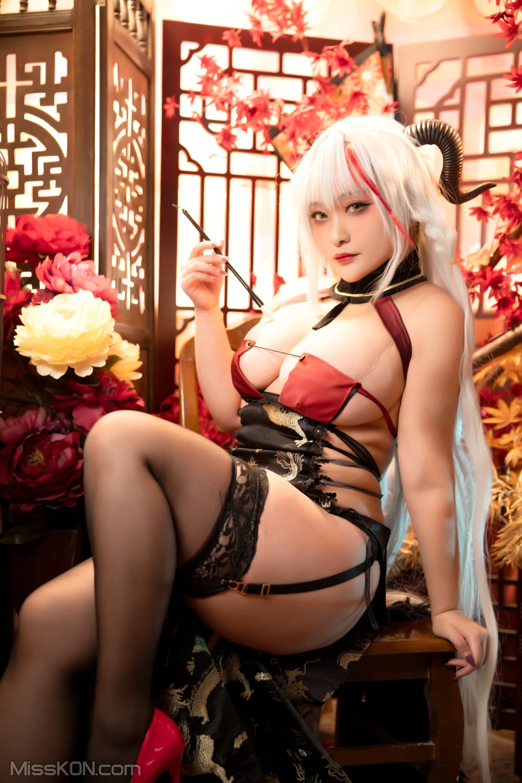 Coser@洛璃LoLiSAMA: 埃吉尔旗袍 金龙腾祥云