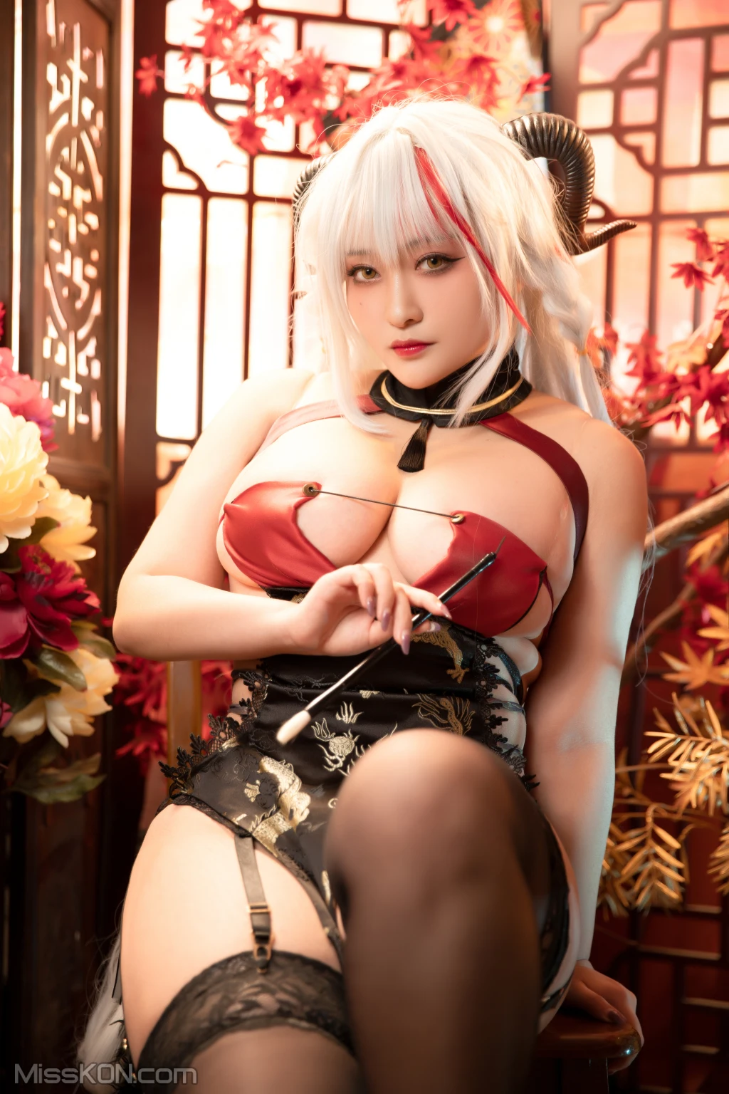 Coser@洛璃LoLiSAMA: 埃吉尔旗袍 金龙腾祥云