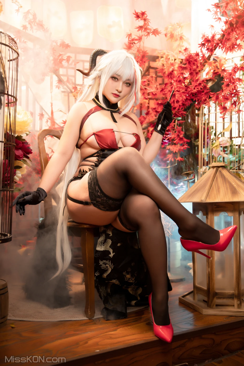 Coser@洛璃LoLiSAMA: 埃吉尔旗袍 金龙腾祥云