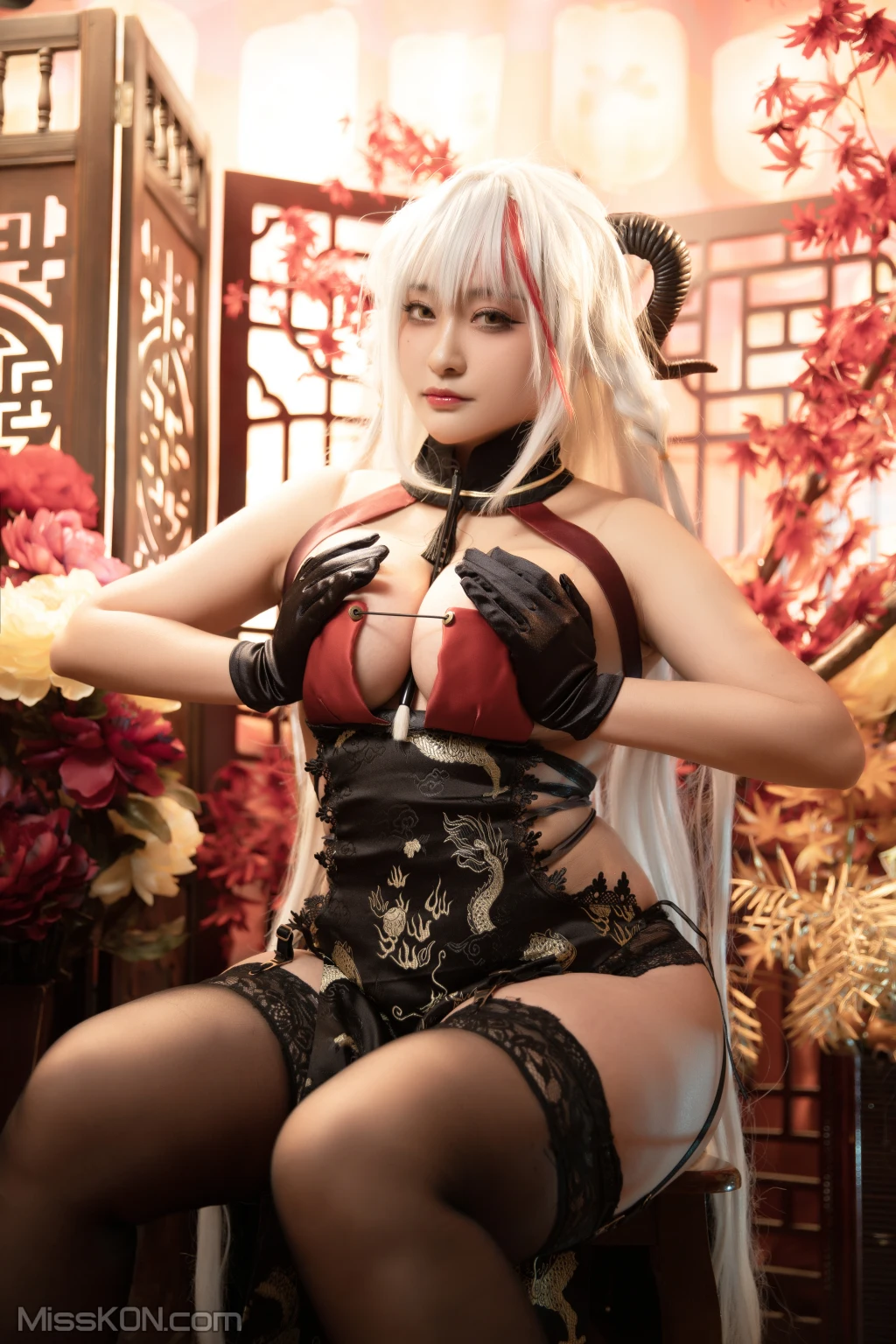 Coser@洛璃LoLiSAMA: 埃吉尔旗袍 金龙腾祥云