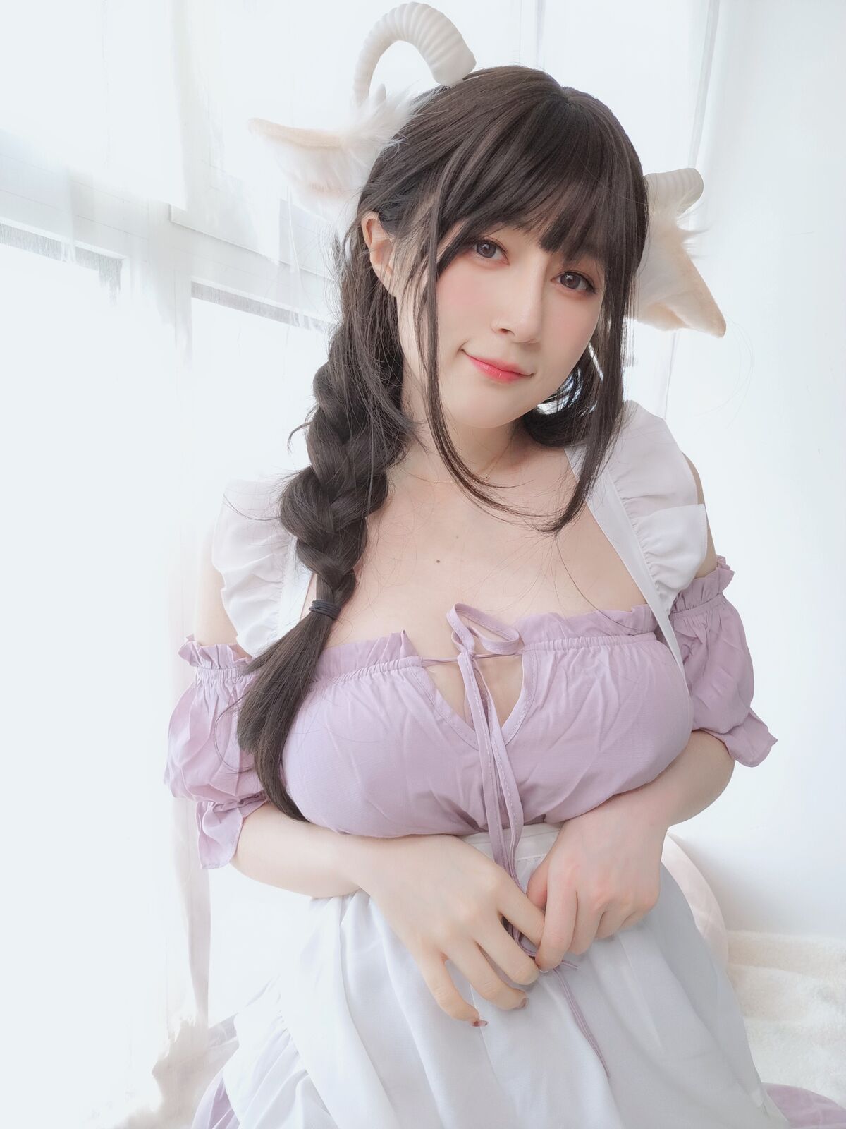 Coser@白银81 – 白丝兔耳女仆 Part2