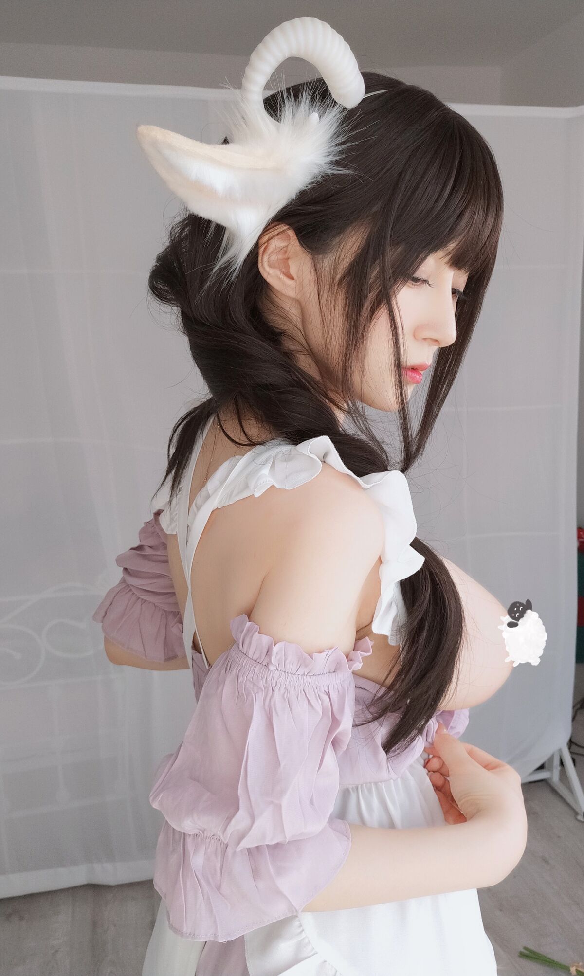 Coser@白银81 – 白丝兔耳女仆 Part2