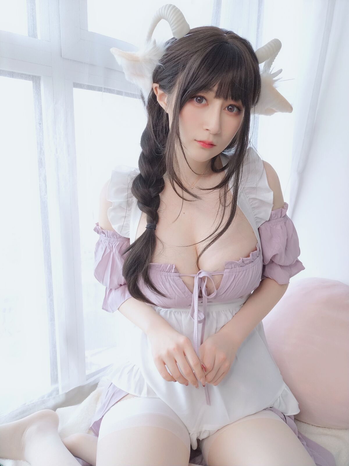 Coser@白银81 – 白丝兔耳女仆 Part3