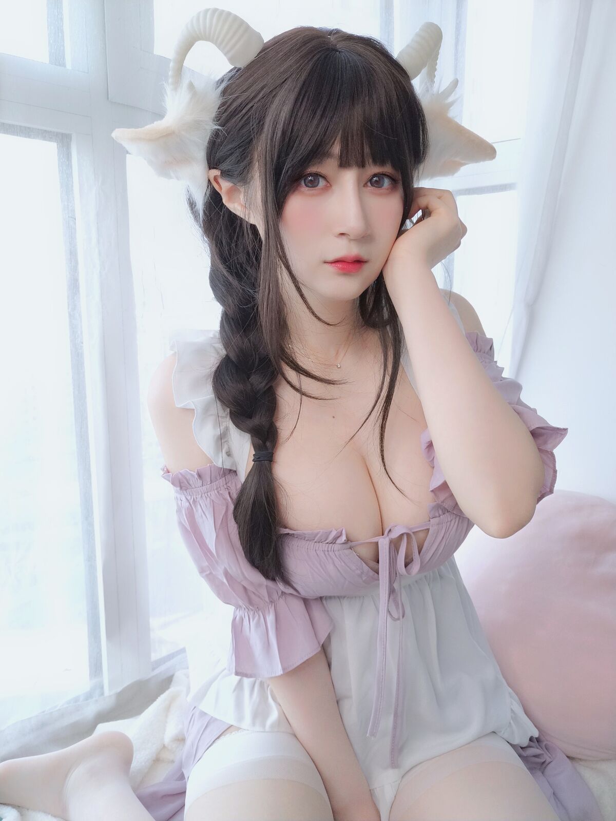 Coser@白银81 – 白丝兔耳女仆 Part3