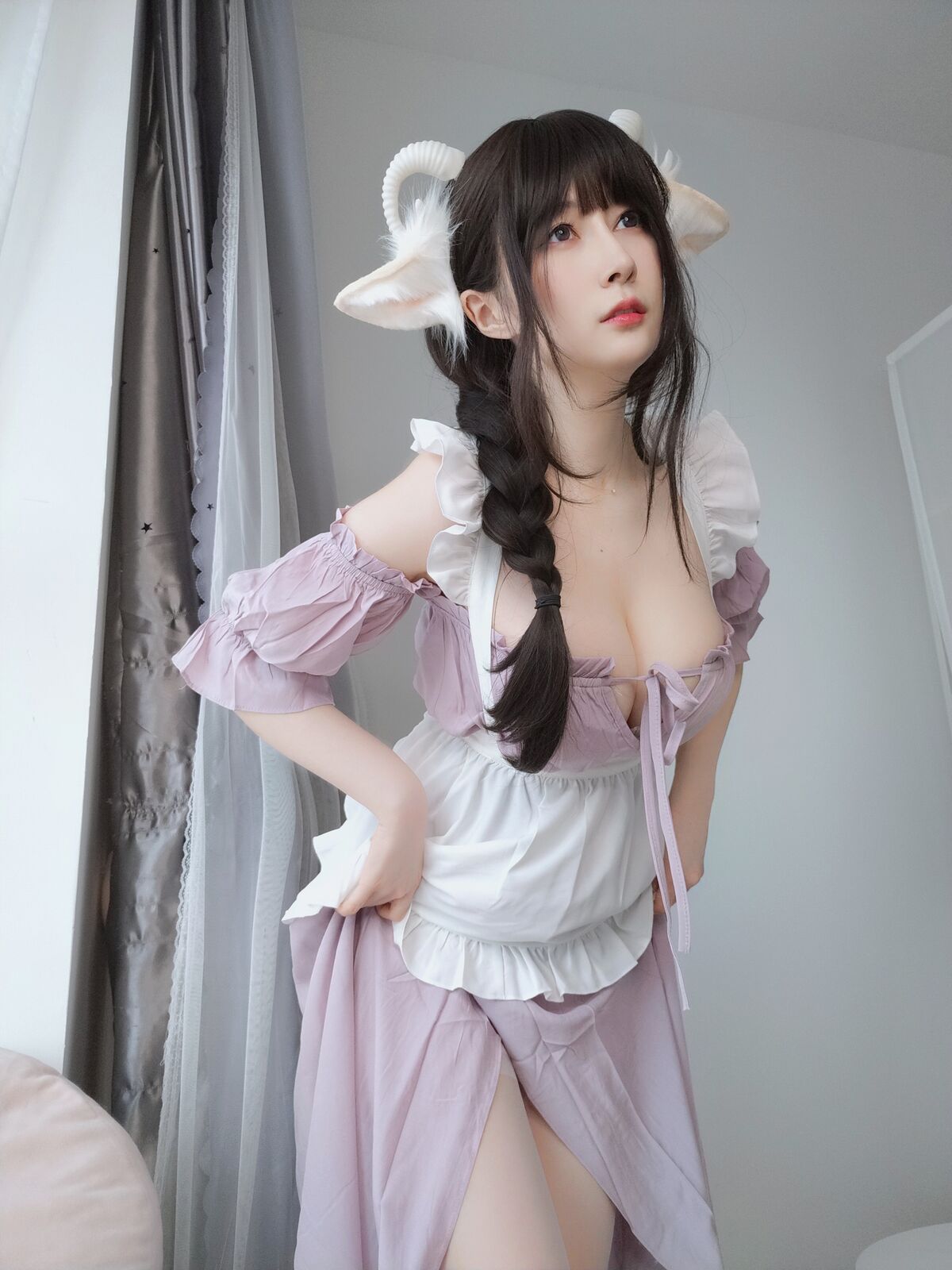 Coser@白银81 – 白丝兔耳女仆 Part3