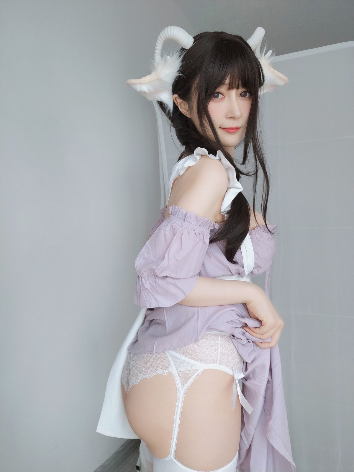 Coser@白银81 – 白丝兔耳女仆 Part3