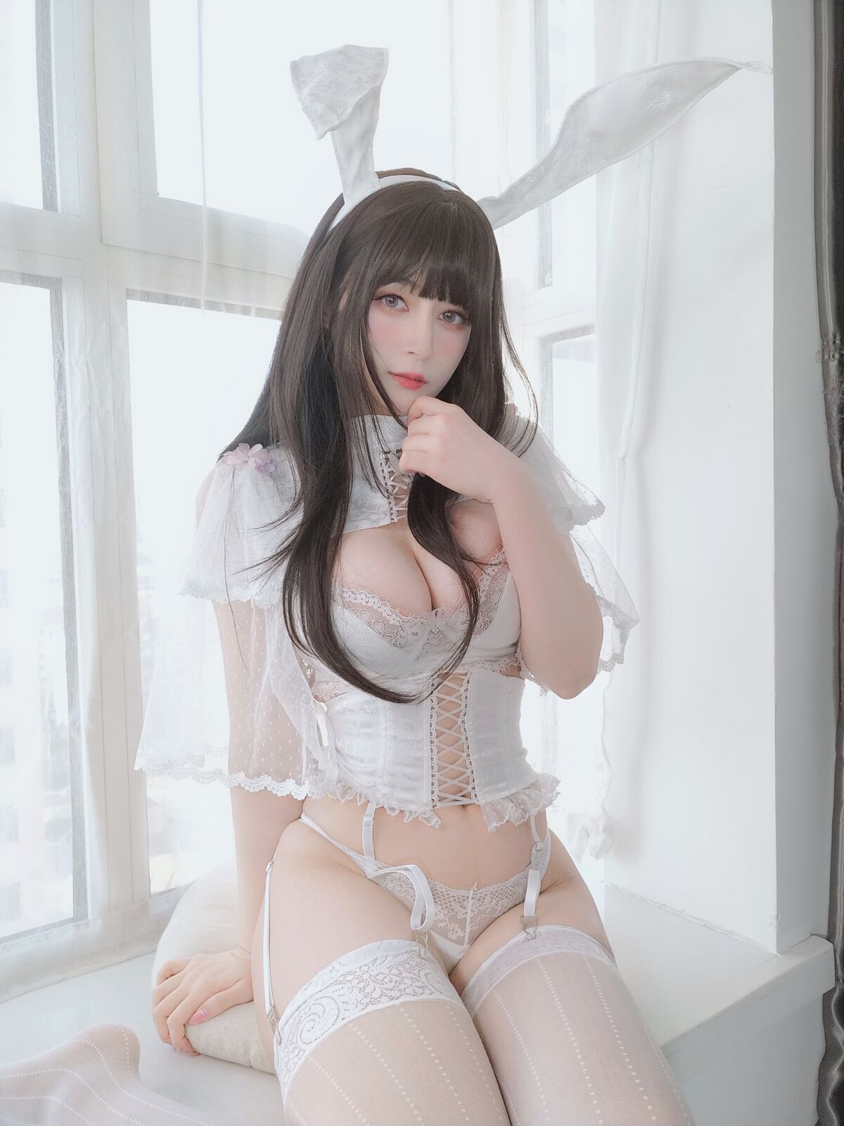 Coser@白银81 – 白丝兔兔兔兔