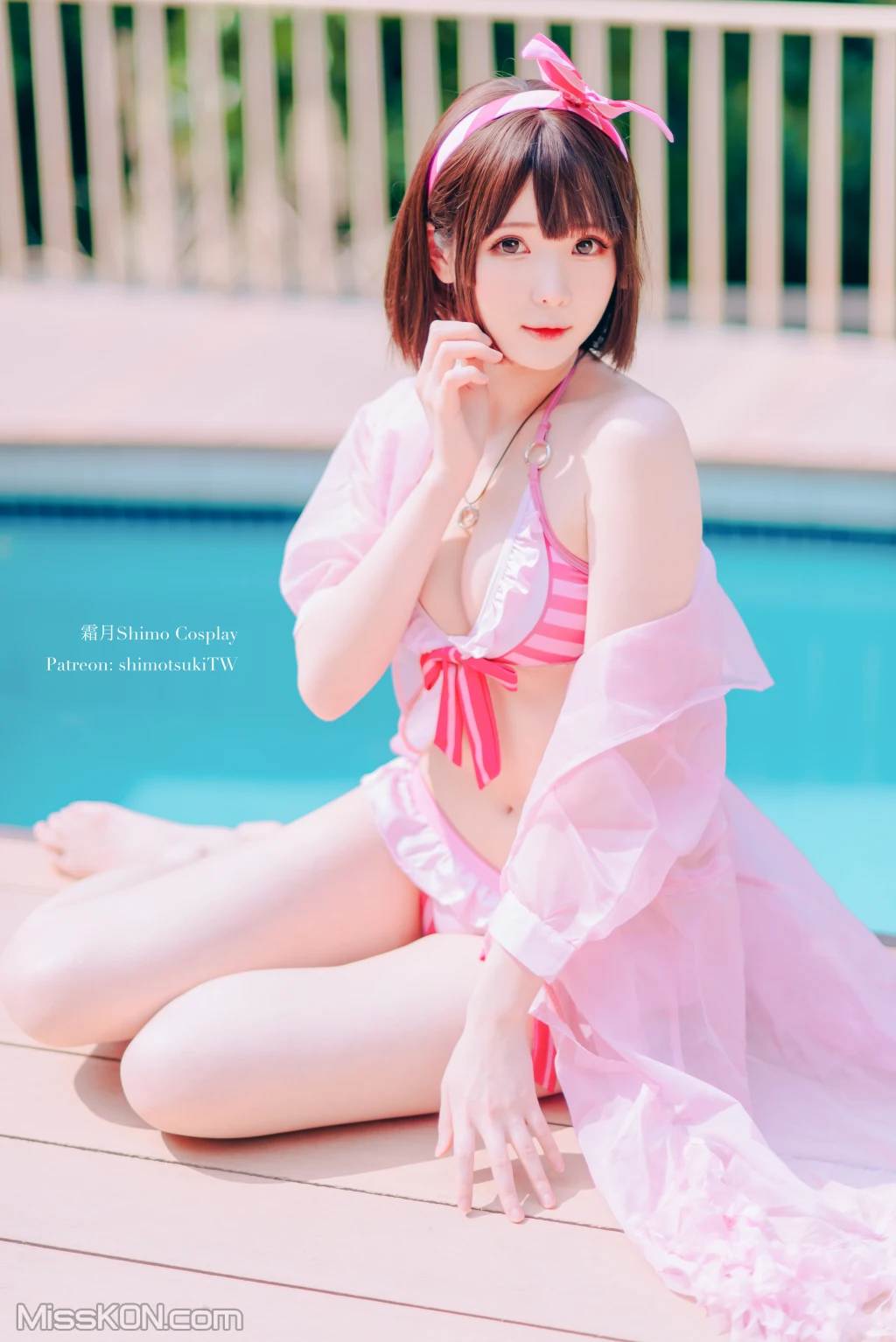 Coser@霜月shimo: 加藤惠泳衣 (19 photos)