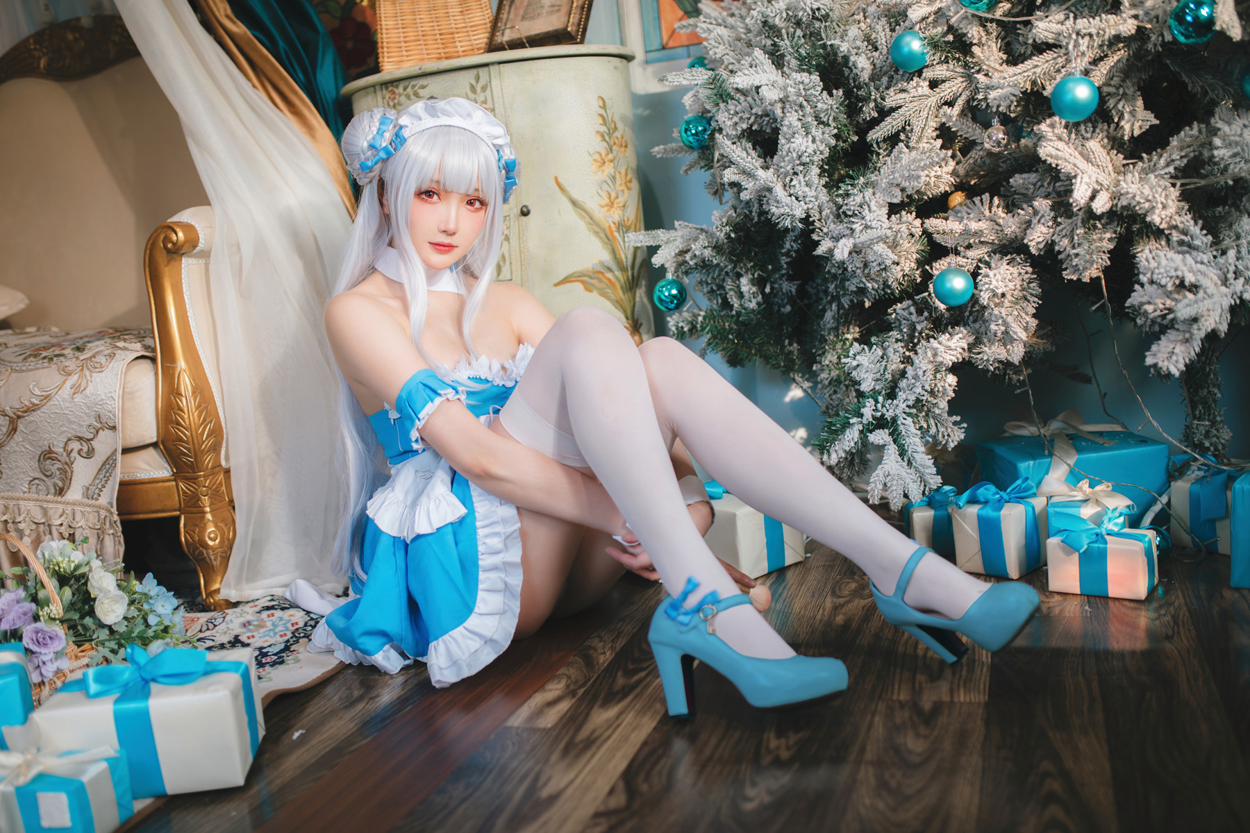 Cosplay 瓜希酱 碧蓝航线 小天鹅女仆