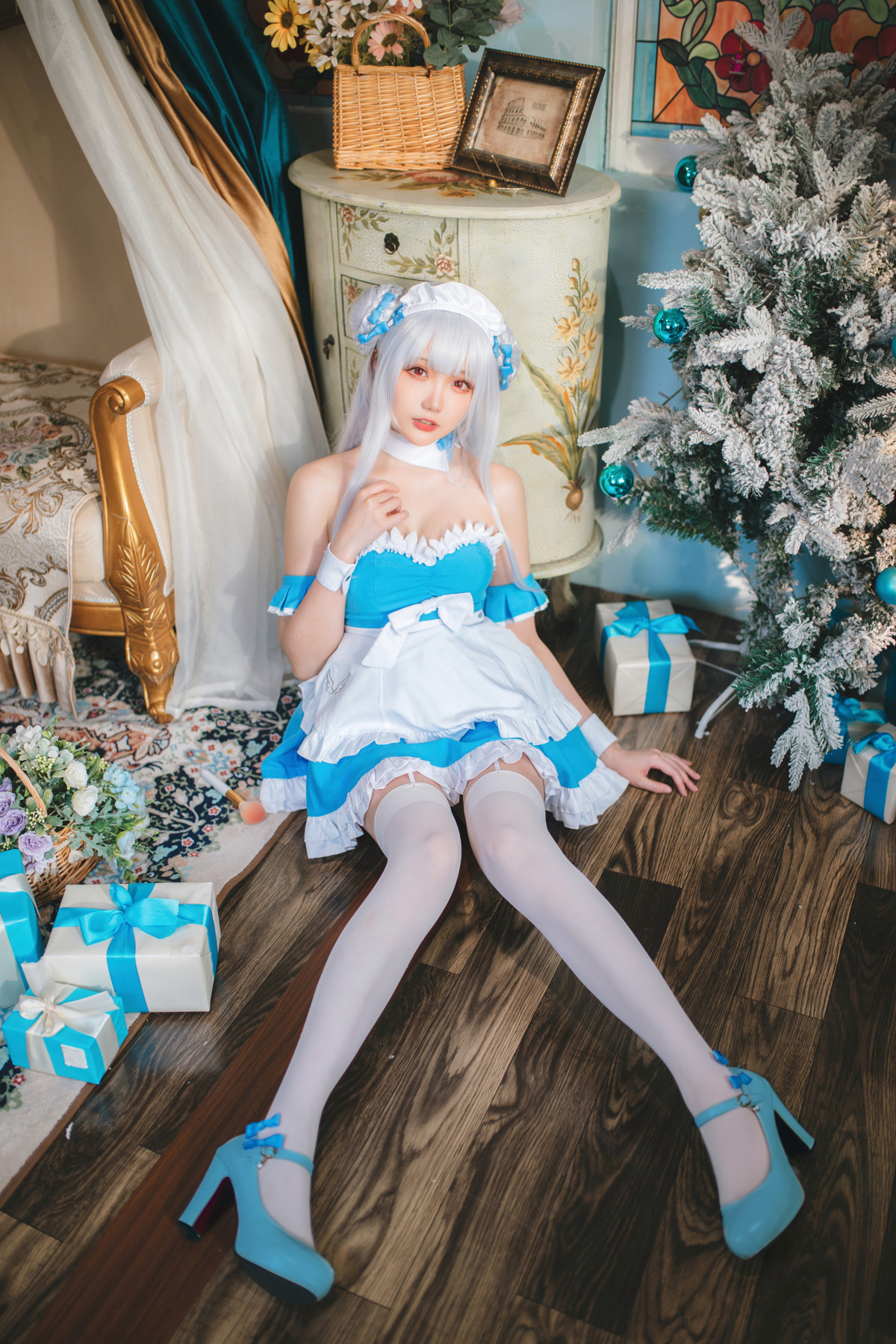 Cosplay 瓜希酱 碧蓝航线 小天鹅女仆