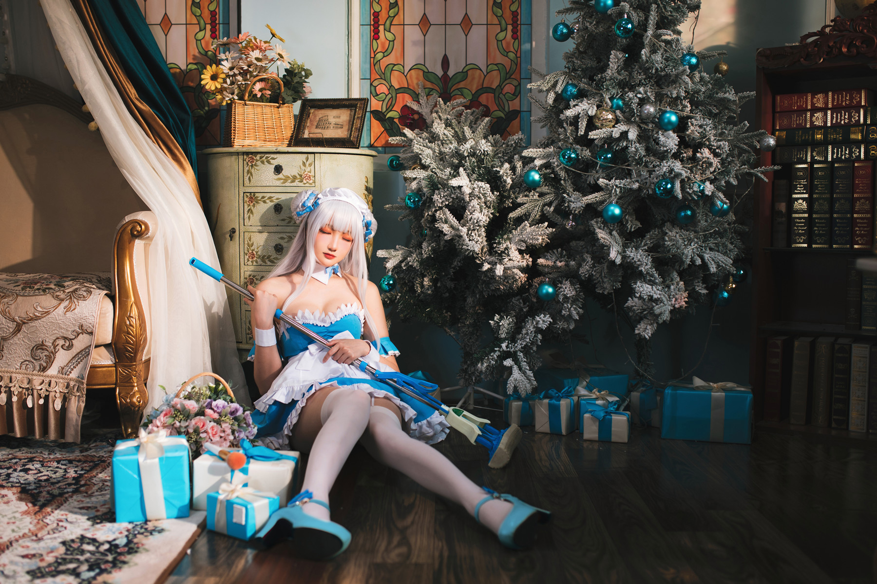 Cosplay 瓜希酱 碧蓝航线 小天鹅女仆