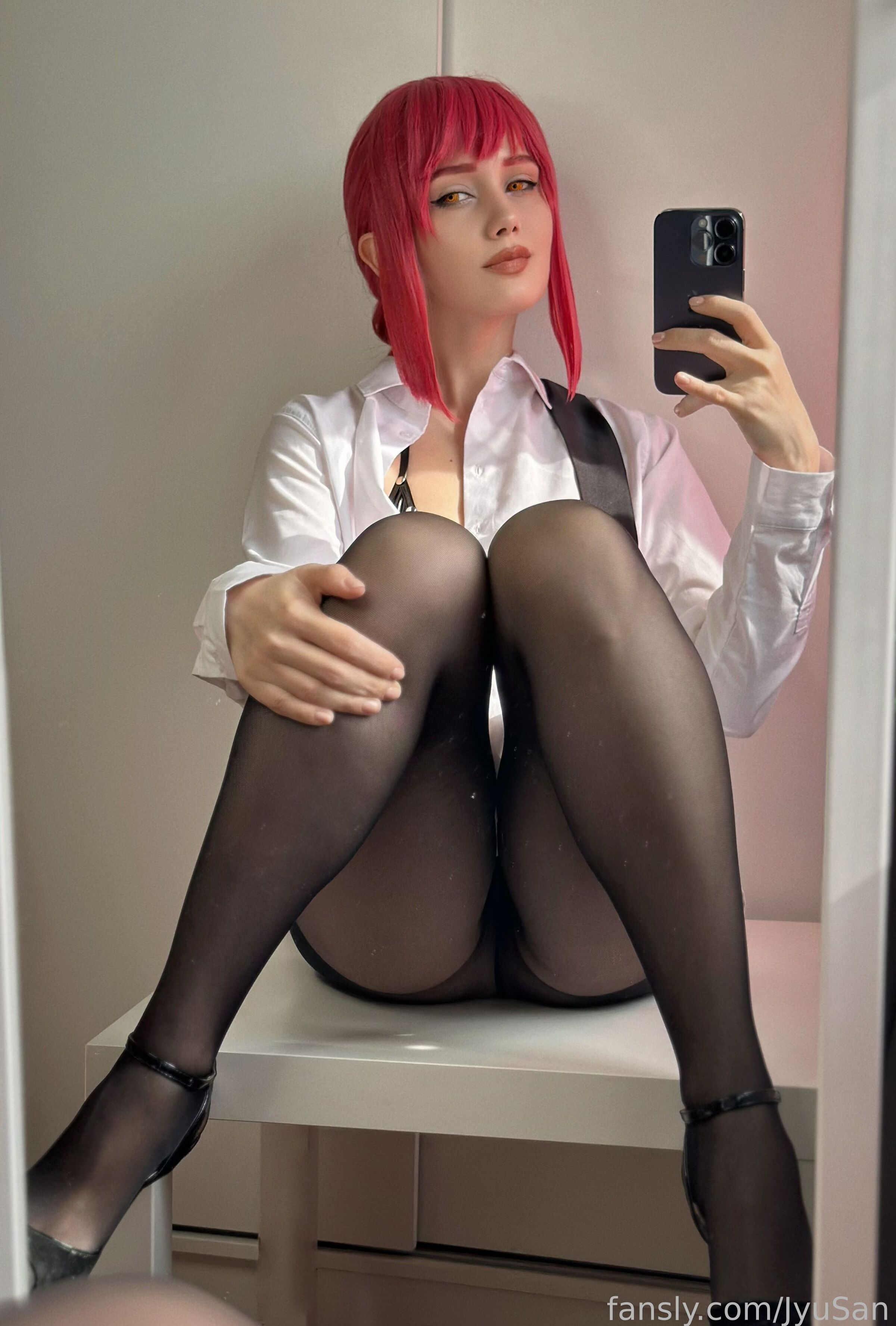 Jyu San - Makima