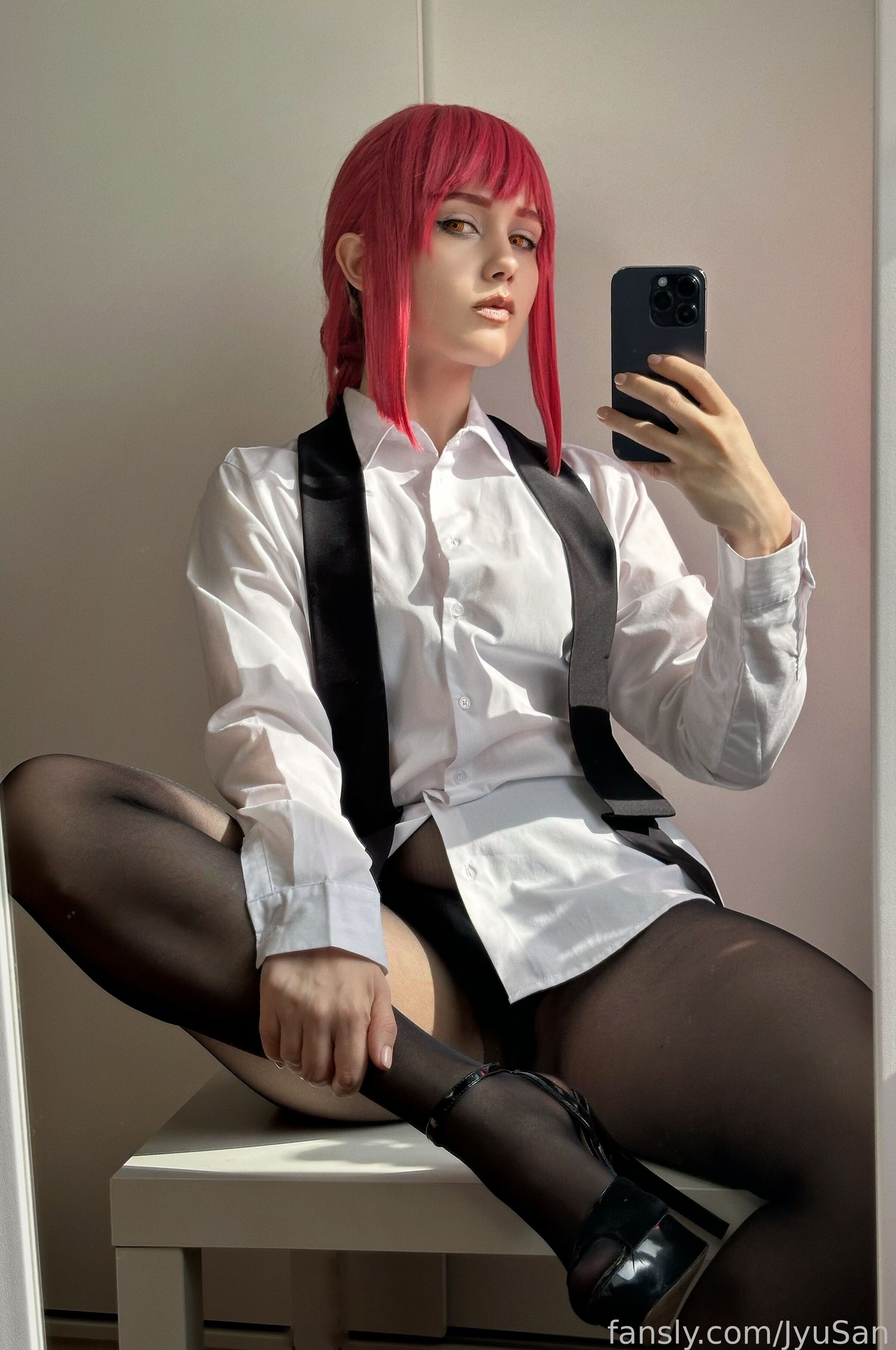 Jyu San - Makima