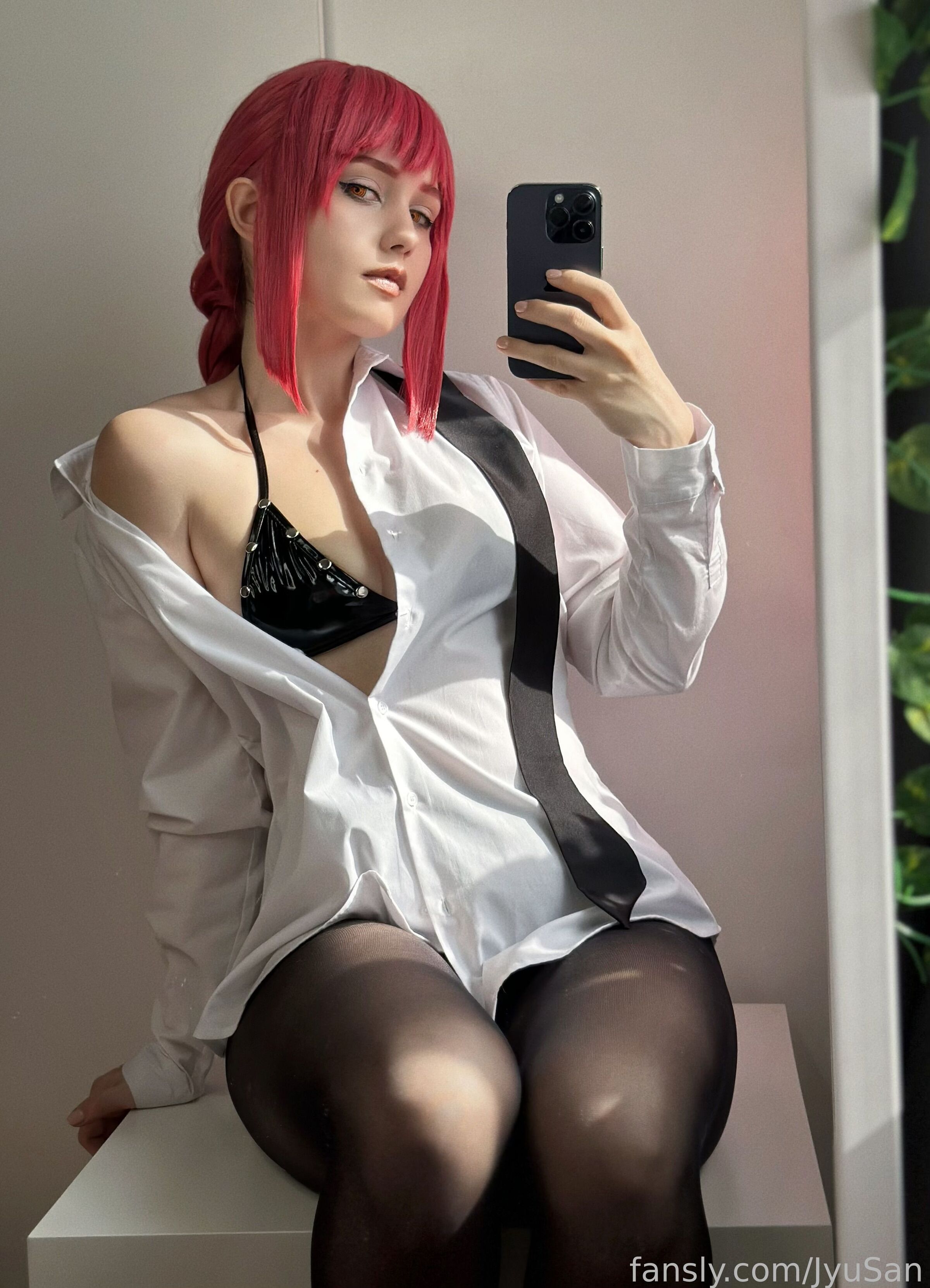 Jyu San - Makima