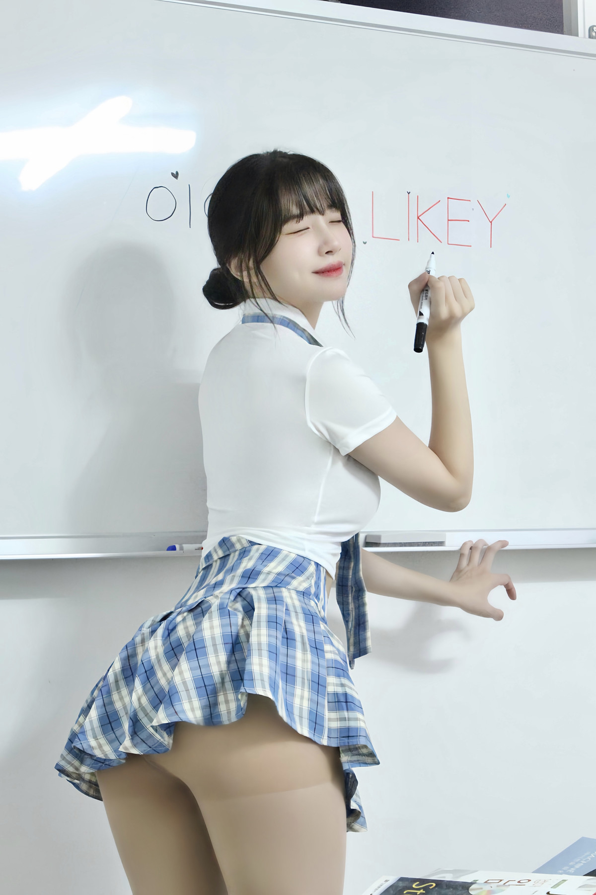 Lee Ahrin 이아린, LIKEY Web Pictorial Set.01