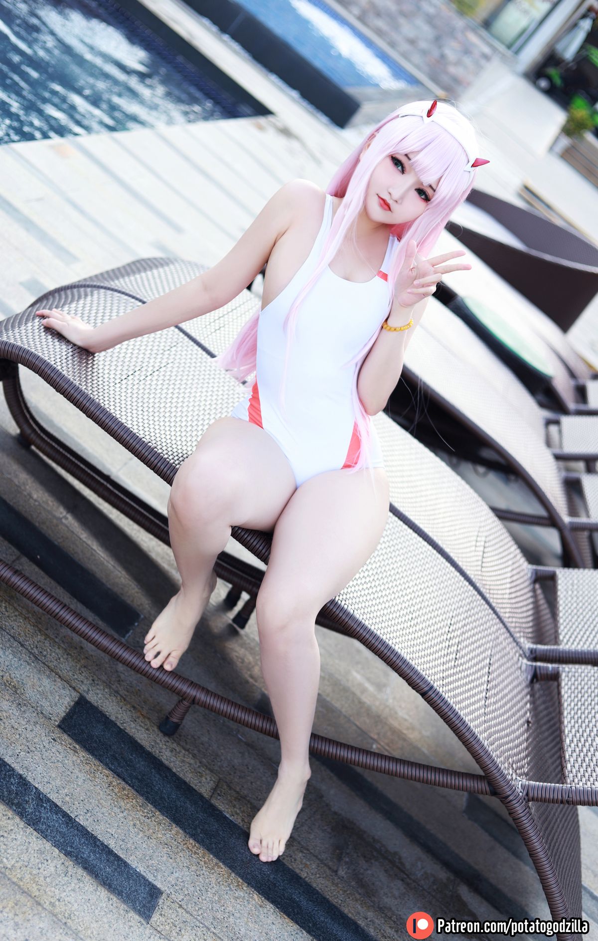 Cosplay Potato Godzilla – Zero Two Swimsuit