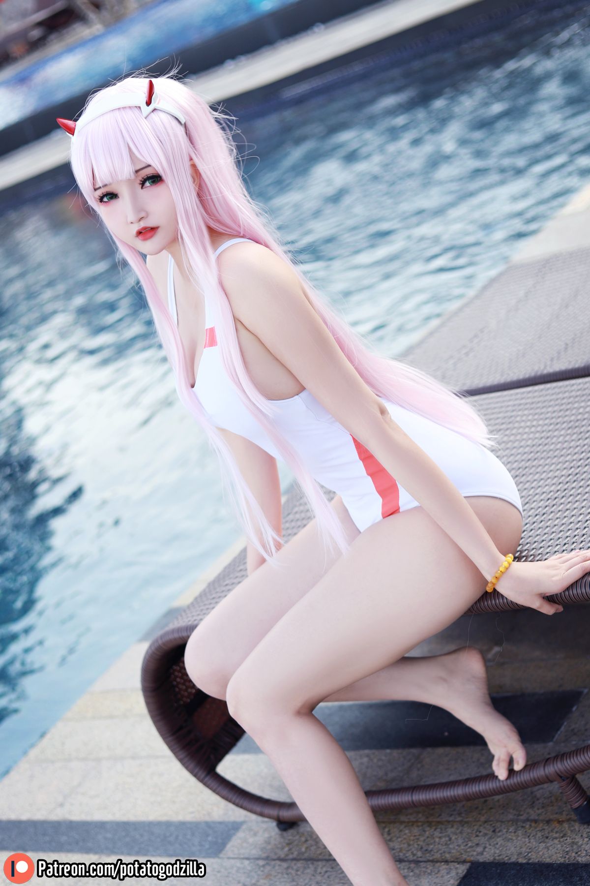 Cosplay Potato Godzilla – Zero Two Swimsuit