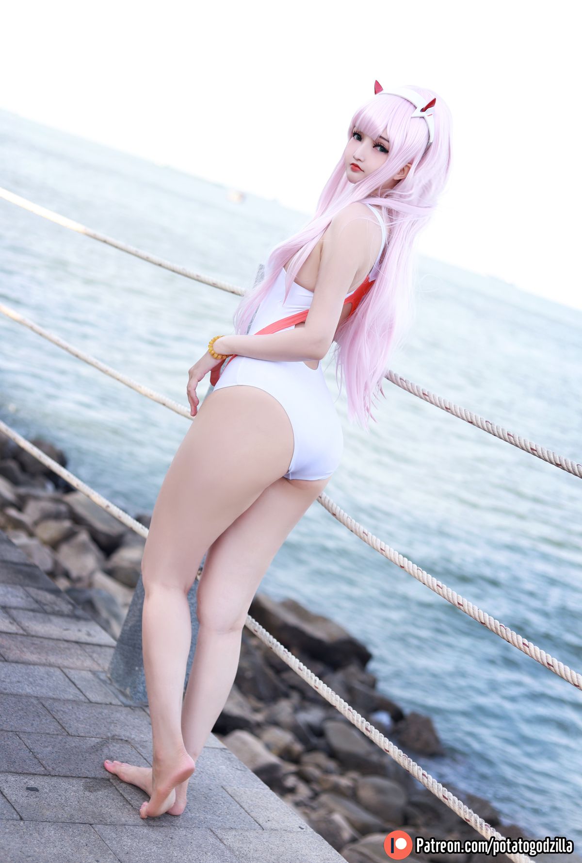 Cosplay Potato Godzilla – Zero Two Swimsuit