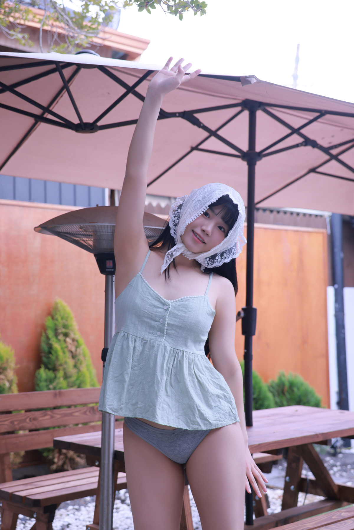 Yui 유이, SWEETBOX Vol.39 Photobook Set.01 [48P]