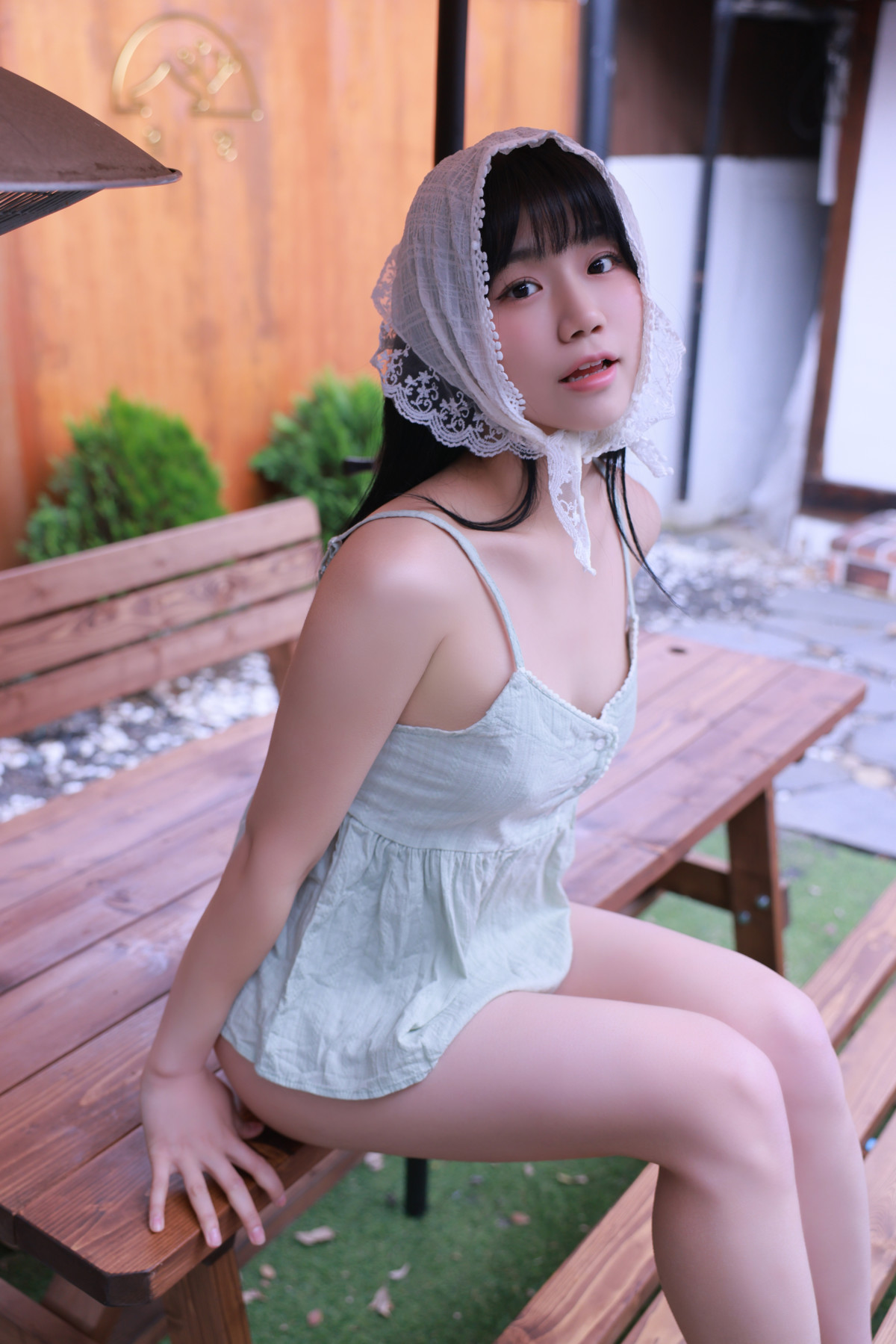 Yui 유이, SWEETBOX Vol.39 Photobook Set.01 [48P]