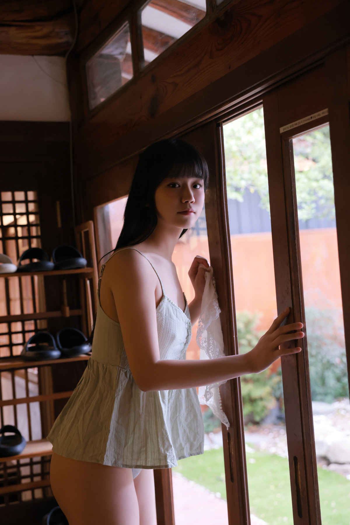 Yui 유이, SWEETBOX Vol.39 Photobook Set.01 [48P]