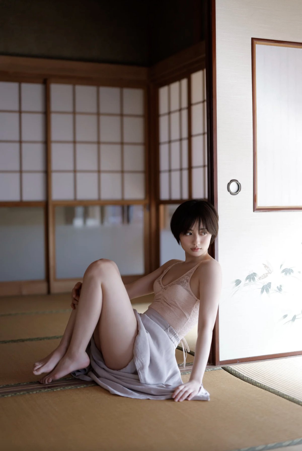 FRIDAY Kazusa Okuyama 奥山かずさ – Monthly Girl 010 マンスリーガール 010 2022-03-30 High Qulity