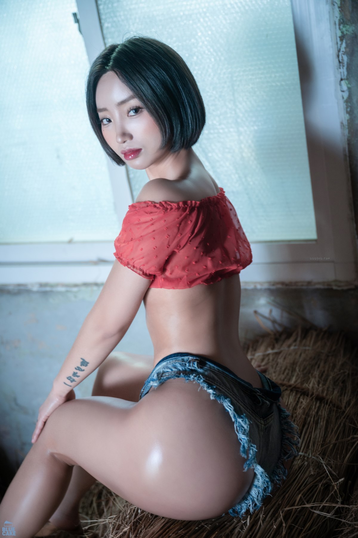 BlueCake Booty Queen – Jean RED Ver