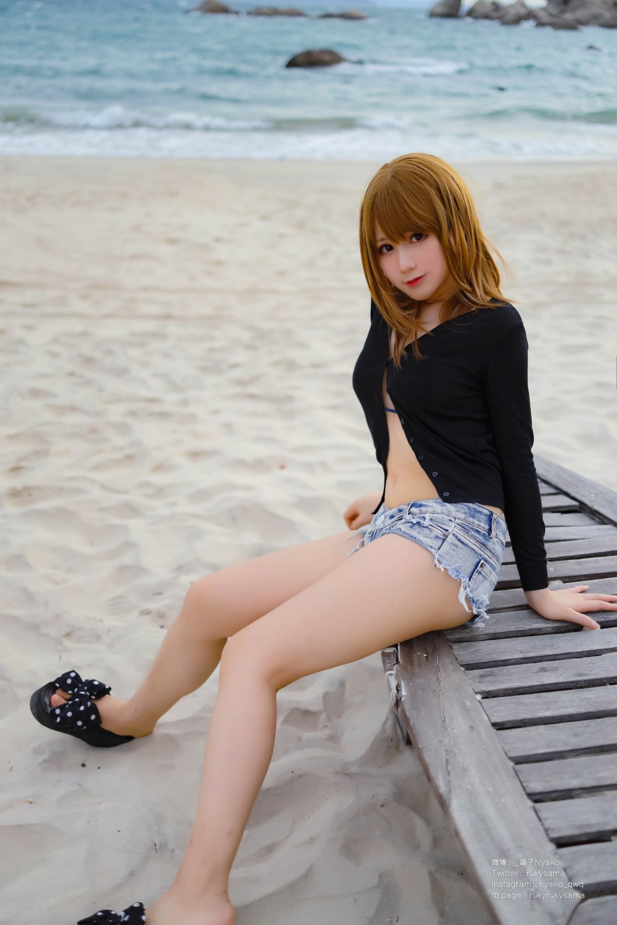 Coser@Nyako喵子 – 8月电子版15 夏の彼女 A