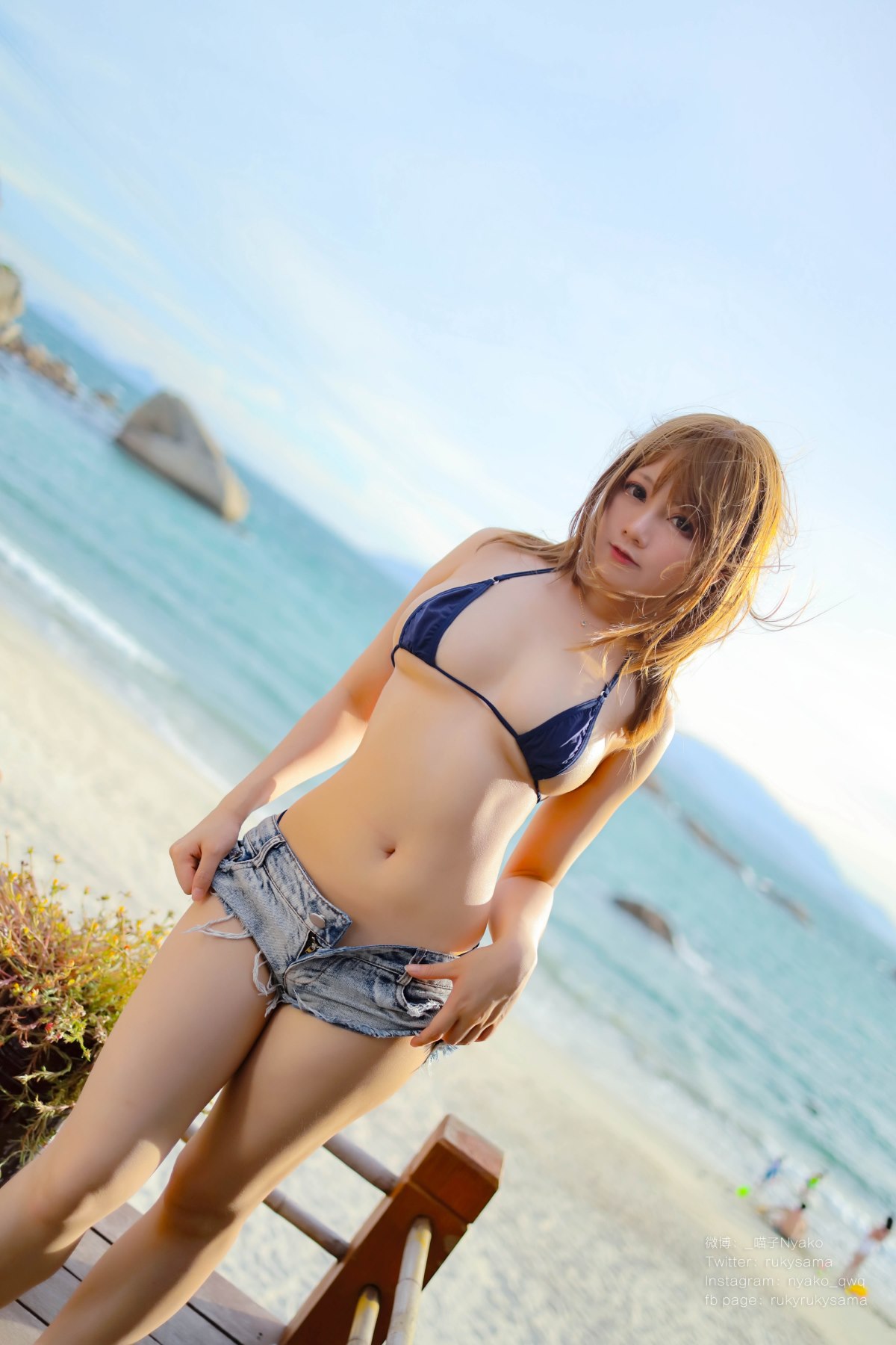 Coser@Nyako喵子 – 8月电子版15 夏の彼女 A