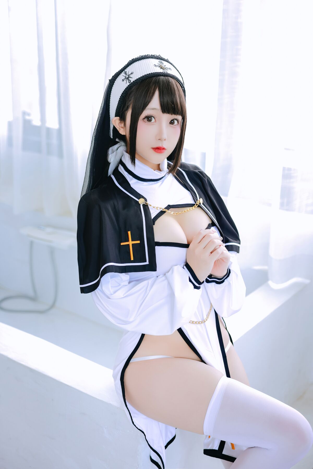 Coser@日奈娇 – 修女 Part1